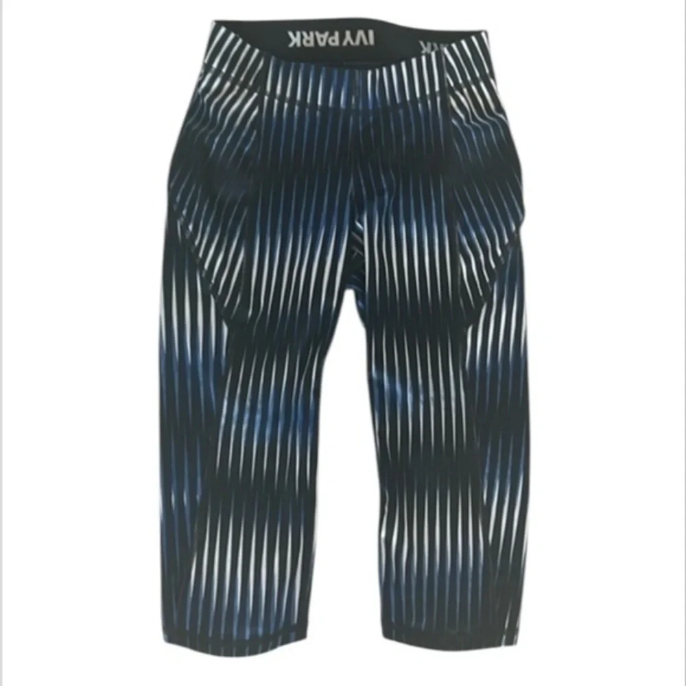 Ivy Park size small workout crop capri leggings pants NWT